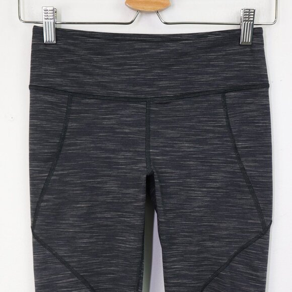Patagonia‎ Centered Crops Mid Rise Cropped Capri Leggings Space Dye Gray Small - Picture 5 of 8